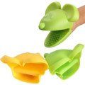 Elastomeric Plastic Silicone Baking Mitts